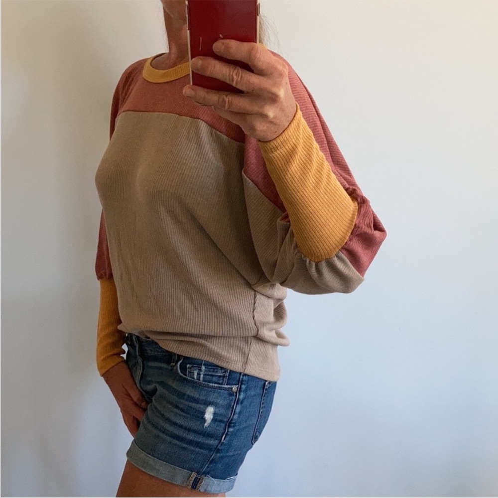 Color Block Dolman Sleeve Top - Picture 3 of 7